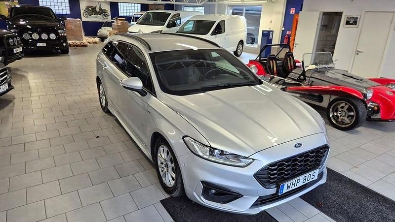 Begagnad Ford Mondeo ST-Line 190 HK (139 kW) 2022 Grå Kombi