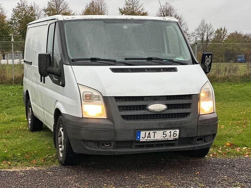 Vit Begagnad 2009 Ford Transit T260 Minibuss | 29 900 kr (Marknadspris) - Bild 1/4