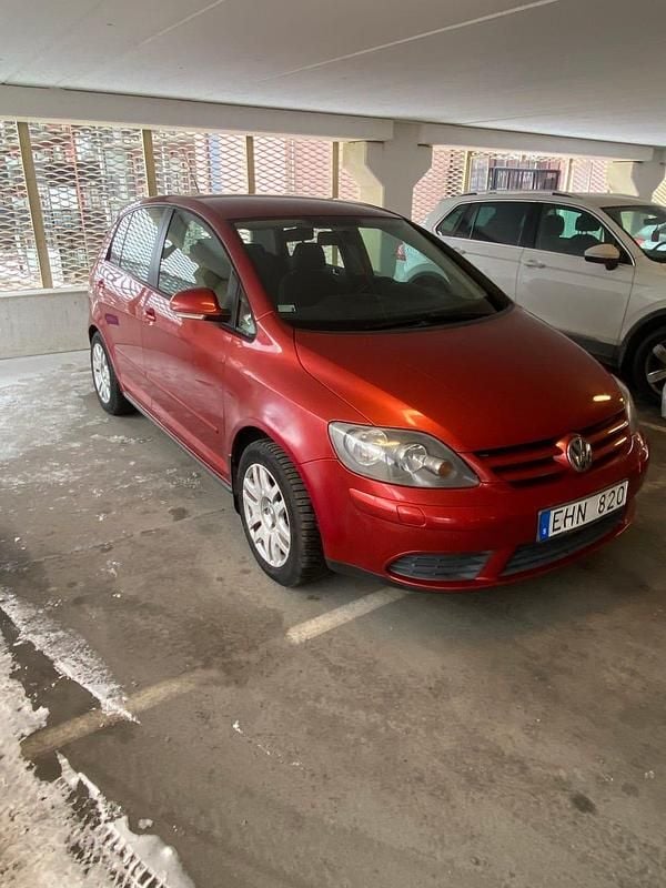 Begagnad VW Golf Plus Cross 102 HK (75 kW) 2008 Minibuss