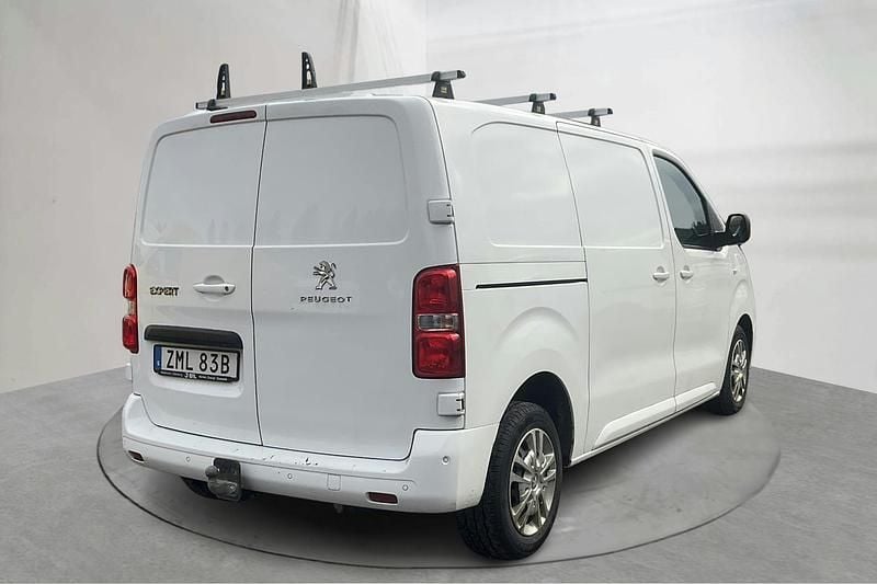 Begagnad Peugeot Expert 145 HK (106 kW) 2021 Vit Van