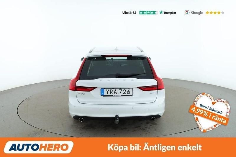 Begagnad Volvo V90 Momentum 192 HK (141 kW) 2018 Vit Kombi