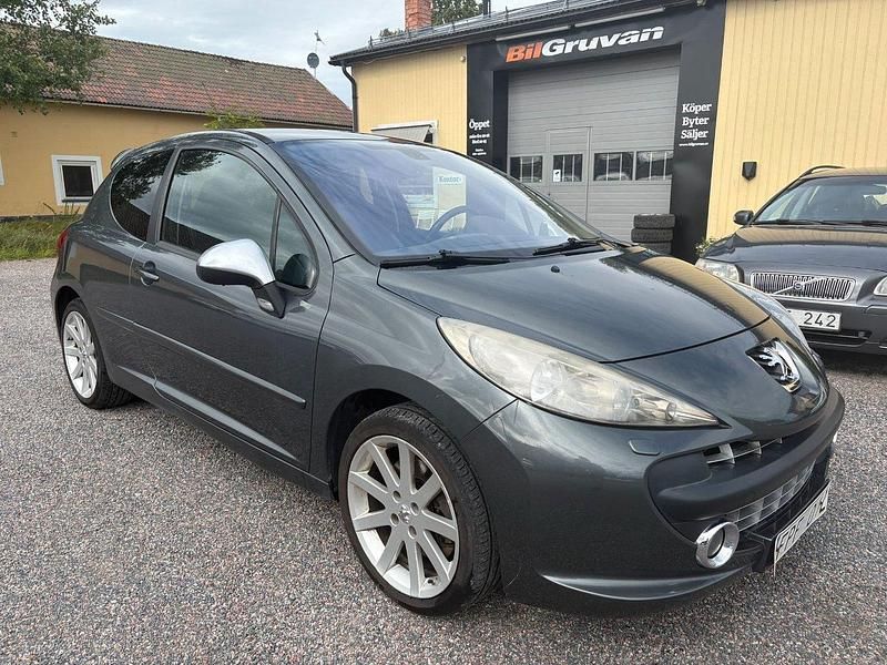 Mörkgrå Begagnad 2007 Peugeot 207 RC Halvkombi | 49 900 kr (Marknadspris) - Bild 1/4