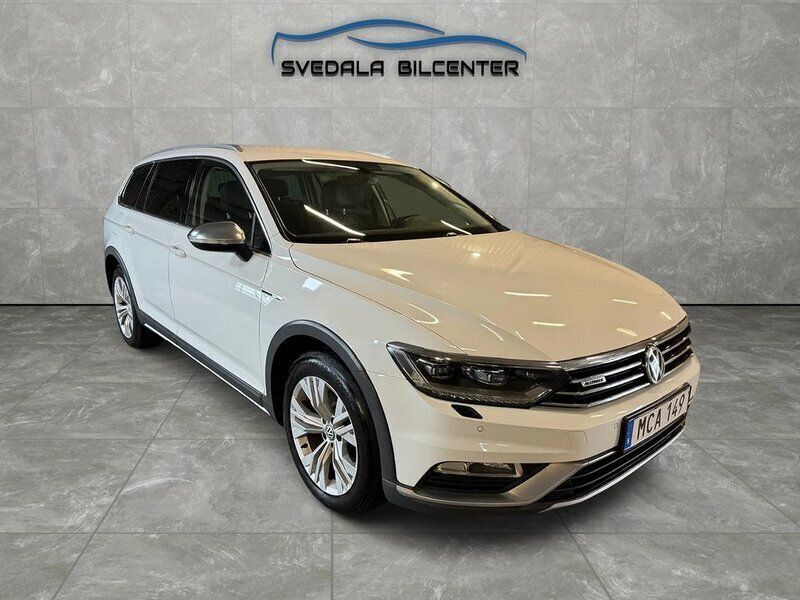 Vit Begagnad 2015 VW Passat Alltrack Kombi | 144 500 kr (Dyr) - Bild 1/4