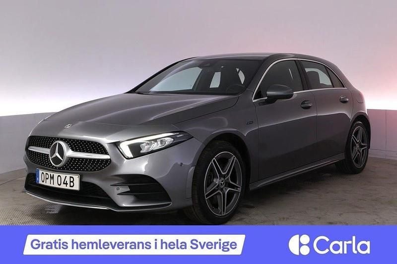 Grå Begagnad 2021 Mercedes A250 AMG Halvkombi | 276 990 kr (Marknadspris) - Bild 1/2