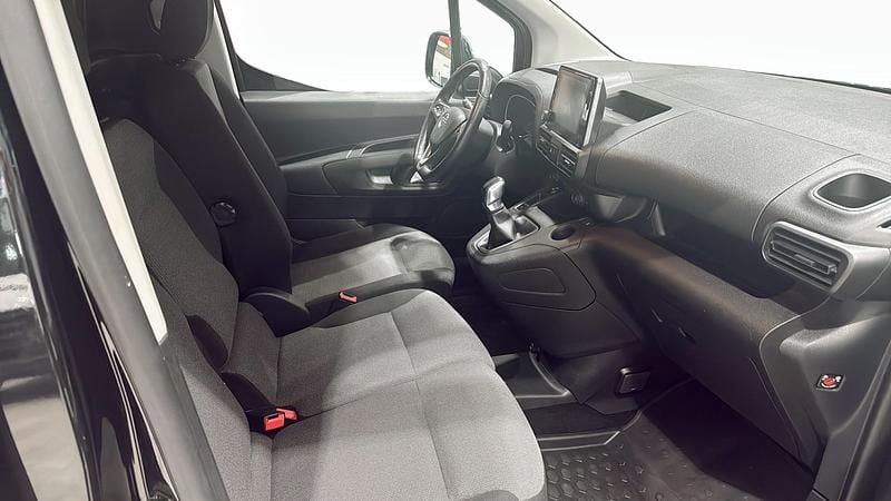 Begagnad Opel Combo 102 HK (75 kW) 2019 Minibuss