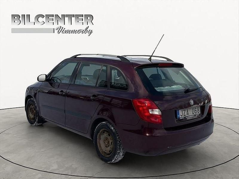 Begagnad Skoda Fabia 86 HK (63 kW) 2009 Brun Kombi