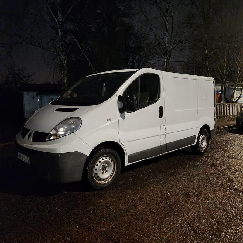 Begagnad 2014 Renault Trafic Minibuss | 47 500 kr (Lite dyr) - Bild 1/2