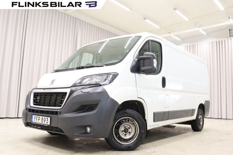Vit Begagnad 2017 Peugeot Boxer Van | 189 900 kr - Bild 1/4