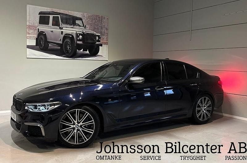 Begagnad BMW M550 M Performance 400 HK (294 kW) 2017 Svart Sedan
