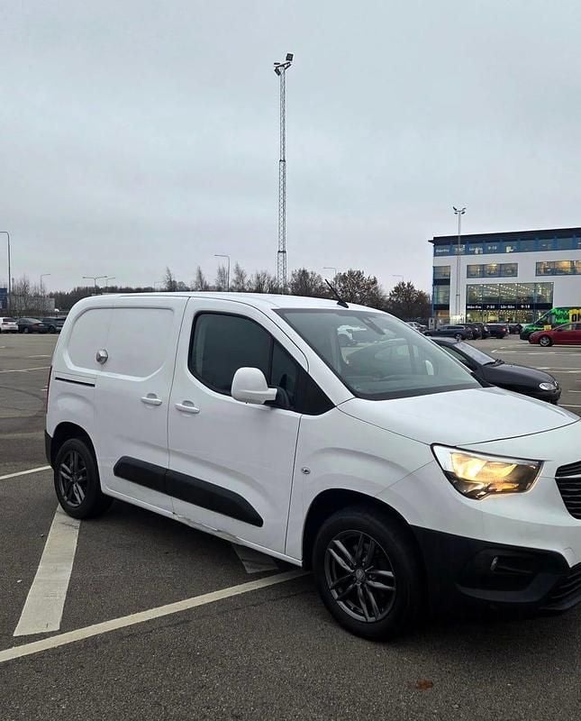Begagnad 2019 Opel Combo Van | 109 900 kr (Dyr) - Bild 1/4