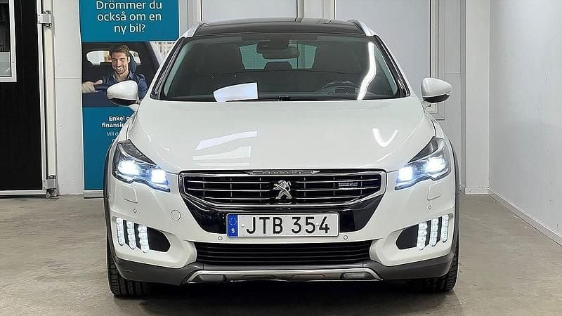 Begagnad Peugeot 508 RXH 181 HK (133 kW) 2015 Vit Kombi