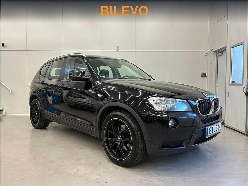 Svart Begagnad 2011 BMW X3 SUV | 98 900 kr (Marknadspris) - Bild 1/4