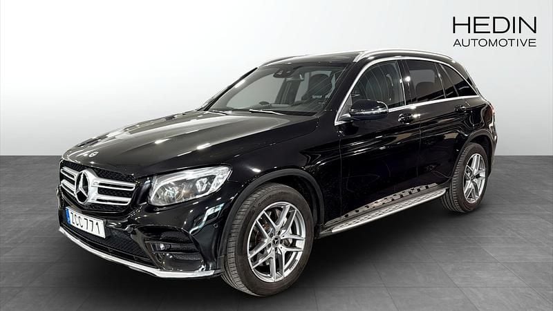 Svart Begagnad 2017 Mercedes GLC220 AMG SUV | 239 900 kr (Marknadspris) - Bild 1/4
