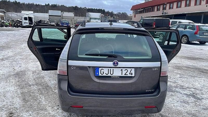 Grå Begagnad 2007 Saab 9-3 Linear Kombi | 29 000 kr (Lite dyr) - Bild 1/4