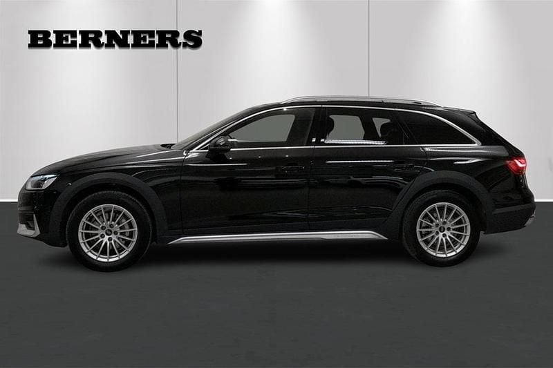 Begagnad Audi A4 Allroad Comfort 207 HK (152 kW) 2024 Svart Kombi