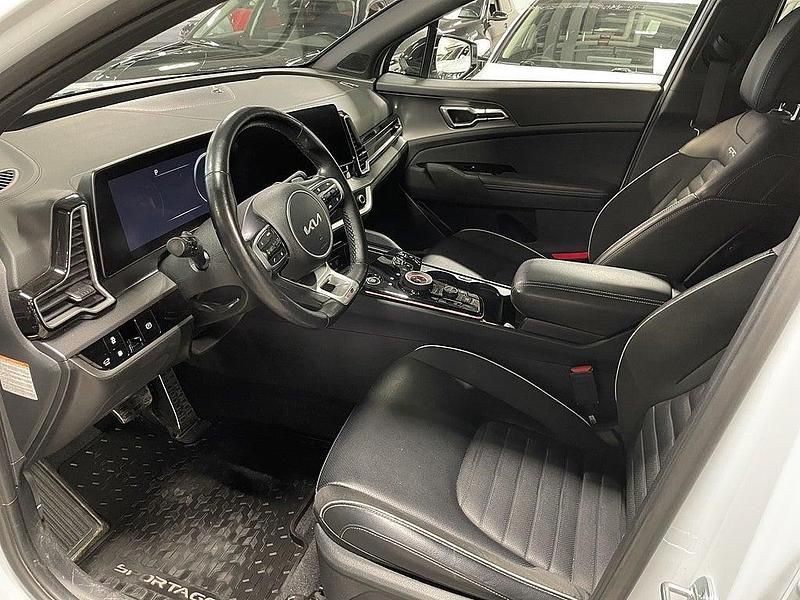 Begagnad Kia Sportage GT-Line 265 HK (194 kW) 2022 Vit SUV