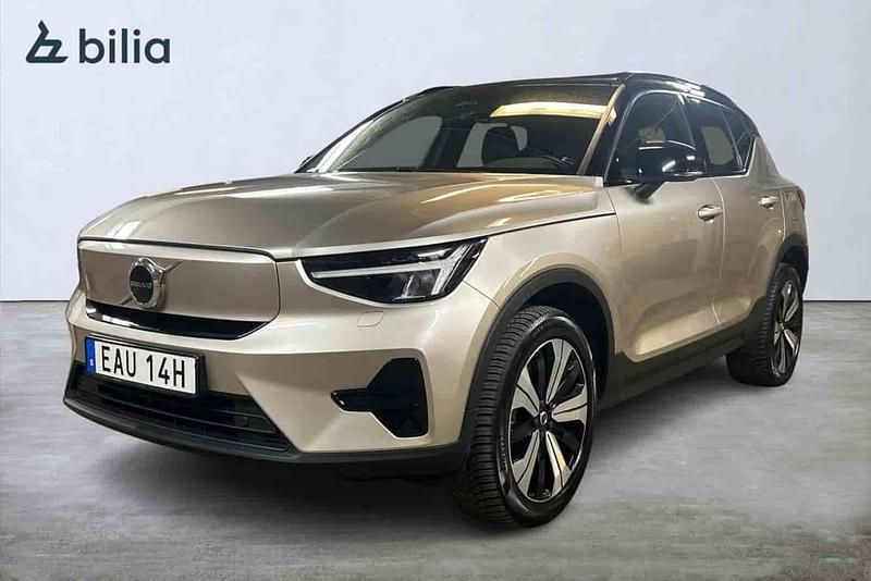 Grå Begagnad 2023 Volvo XC40 Single Motor SUV | 354 900 kr - Bild 1/1
