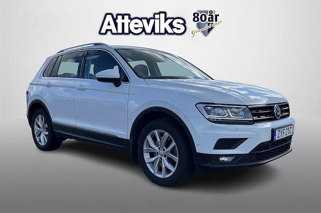 Vit Begagnad 2019 VW Tiguan Comfortline SUV | 239 900 kr (Marknadspris) - Bild 1/4