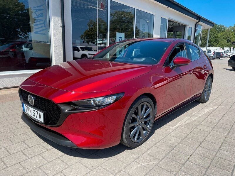 Röd (soul red crystal) Begagnad 2019 Mazda 3 Sky Halvkombi | 159 000 kr (Bra pris) - Bild 1/4