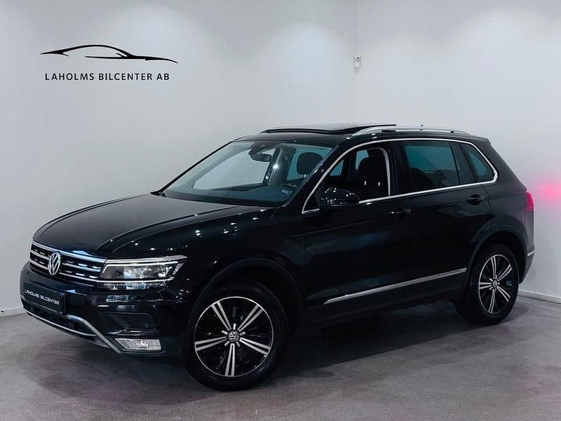 Svart Begagnad 2017 VW Tiguan GT SUV | 209 900 kr (Marknadspris) - Bild 1/4