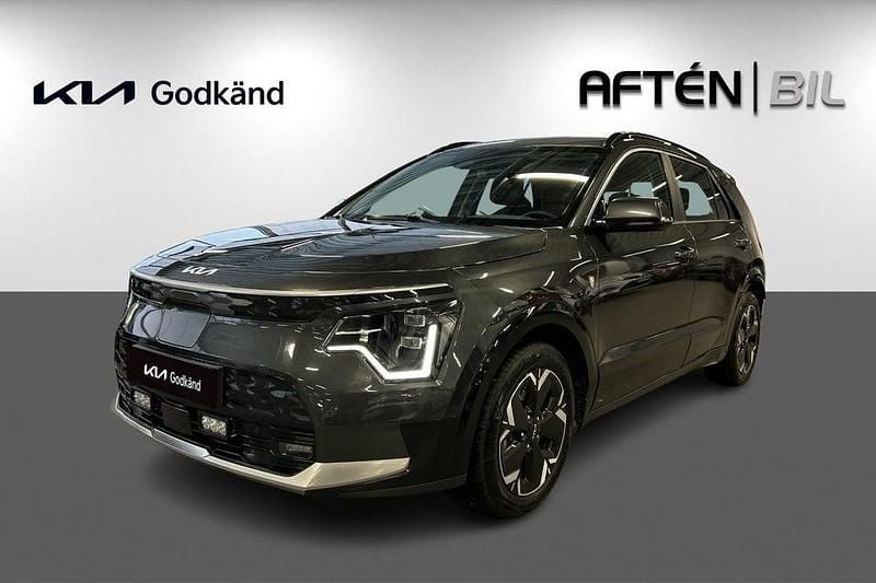 Begagnad Kia e-Niro 150 kW (204 HK) 2023 Grå SUV