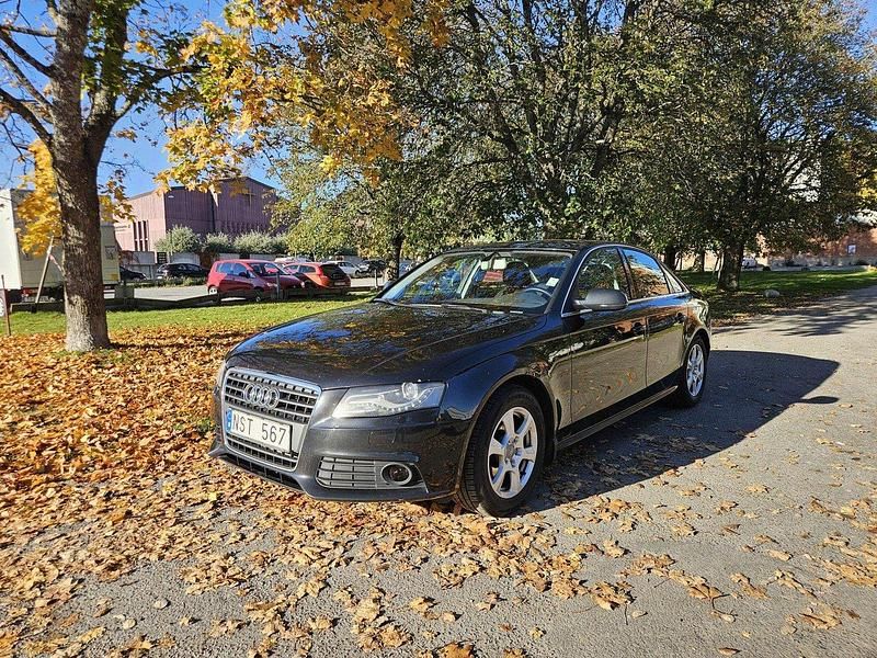 Svart Begagnad 2011 Audi A4 Sedan | 59 000 kr (Superpris) - Bild 1/4