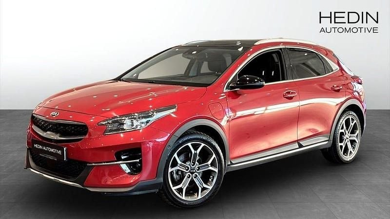 Röd Begagnad 2021 Kia XCeed Advance SUV | 224 700 kr (Marknadspris) - Bild 1/4