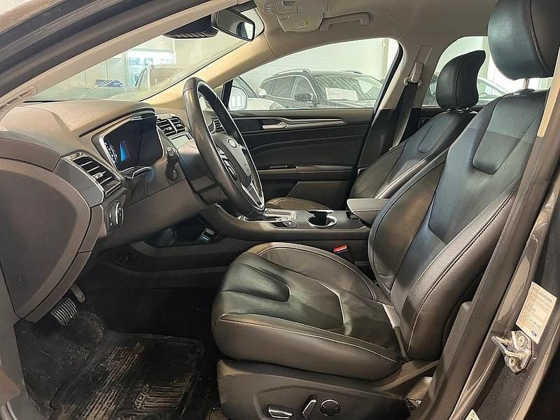 Begagnad Ford Mondeo 140 HK (102 kW) 2019 Grå Kombi