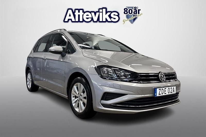 Silver Begagnad 2020 VW Golf VIII Halvkombi | 179 900 kr (Marknadspris) - Bild 1/4