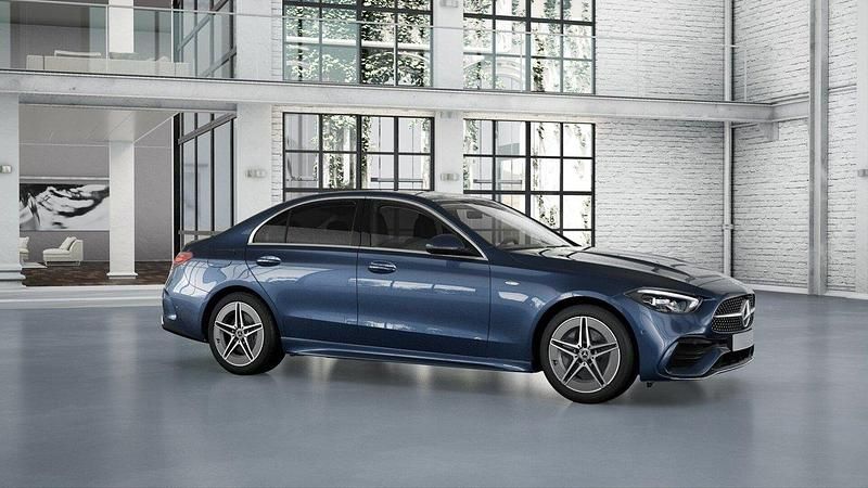 Sodalitblå metallic Ny 2025 Mercedes C300e Sedan | 597 600 kr (Bra pris) - Bild 1/4