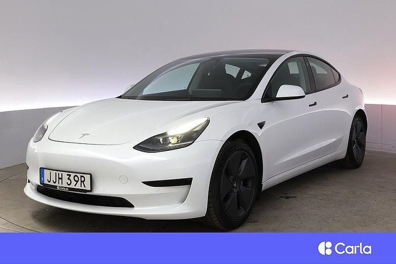 Begagnad 2022 Tesla Model 3 Standard Range Plus Sedan | 319 900 kr - Bild 1/4