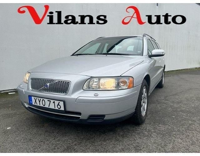 Ljusgrå (grå) Begagnad 2007 Volvo V70 Kinetic Kombi | 34 900 kr (Marknadspris) - Bild 1/4