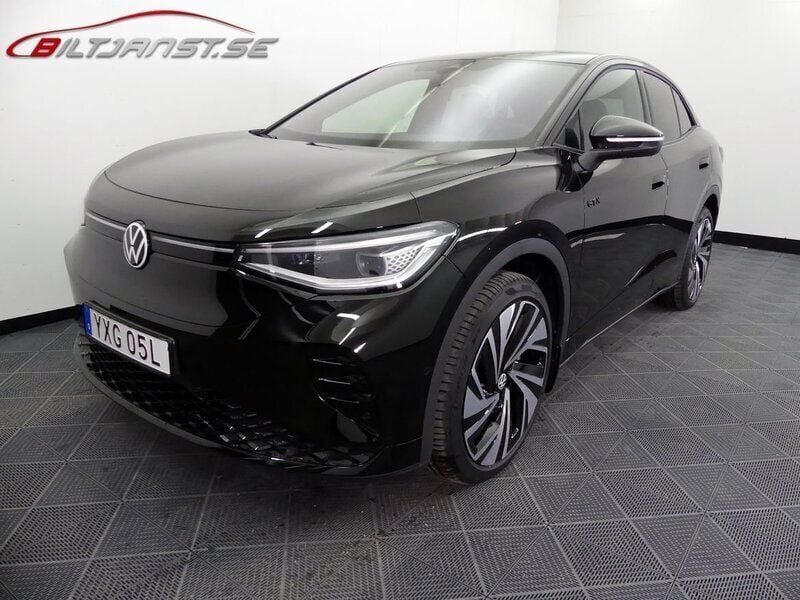 Svart Begagnad 2023 VW ID.5 GTX SUV | 479 000 kr (Marknadspris) - Bild 1/4