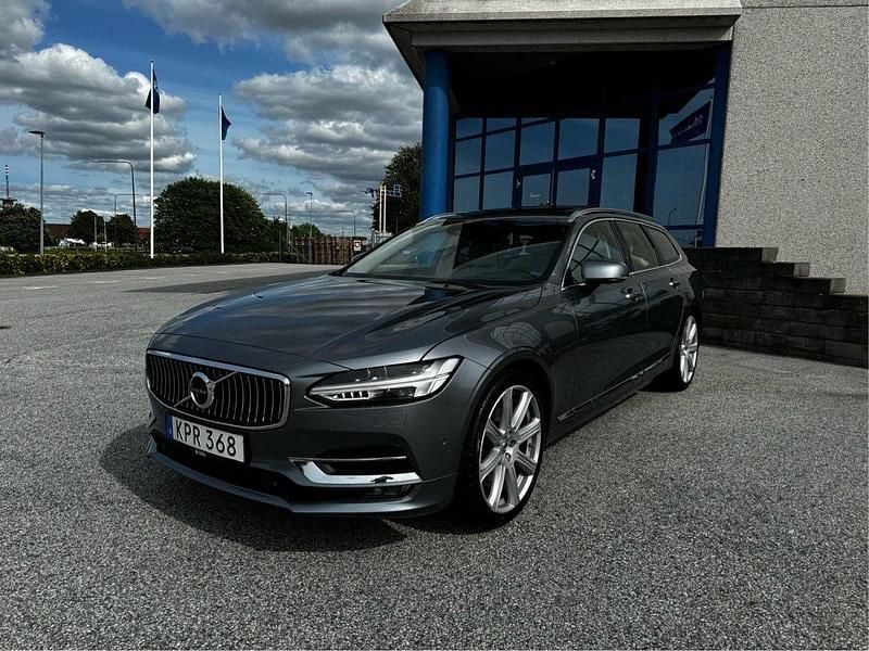 Grå Begagnad 2017 Volvo V90 Inscription Kombi | 260 000 kr (Dyr) - Bild 1/4
