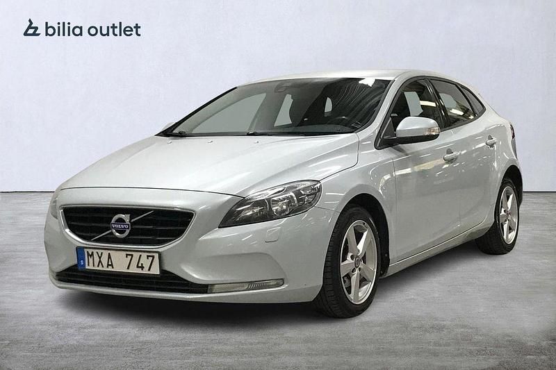 Ljusblå Begagnad 2012 Volvo V40 Kombi | 99 900 kr (Marknadspris) - Bild 1/4