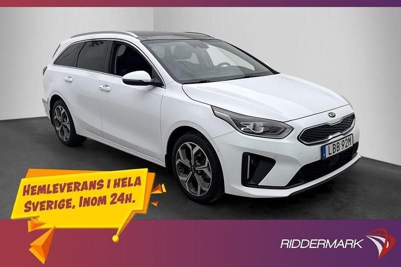Vit Begagnad 2021 Kia Ceed Advance Halvkombi | 214 900 kr (Superpris) - Bild 1/3