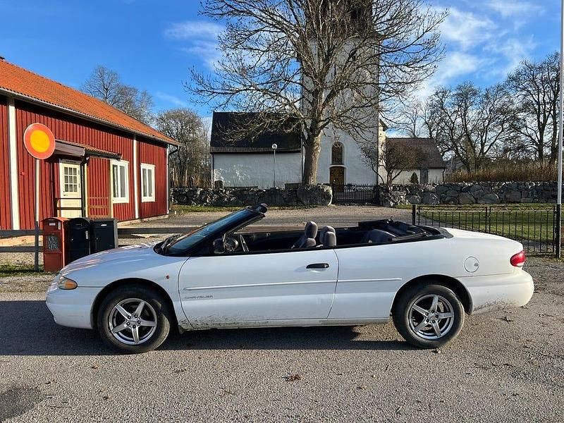 Vit Begagnad 2000 Chrysler Sebring Cabriolet Cab | 49 900 kr - Bild 1/4