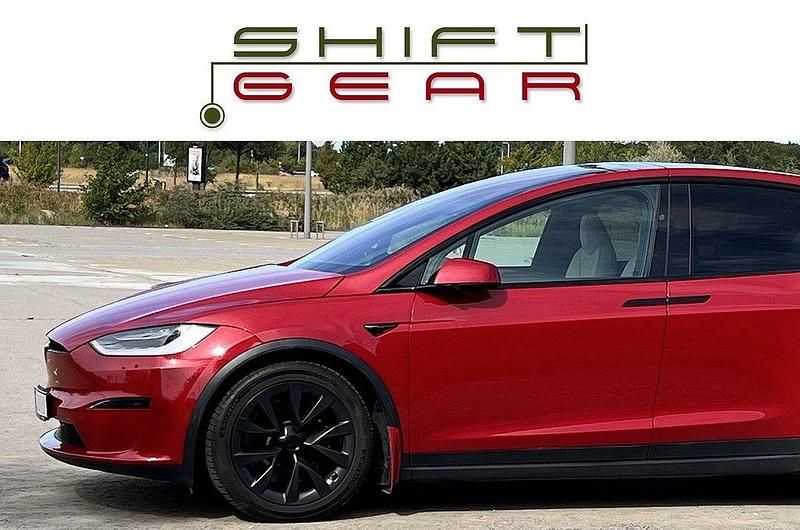 Begagnad 2023 Tesla Model X Plaid SUV | 950 000 kr - Bild 1/4