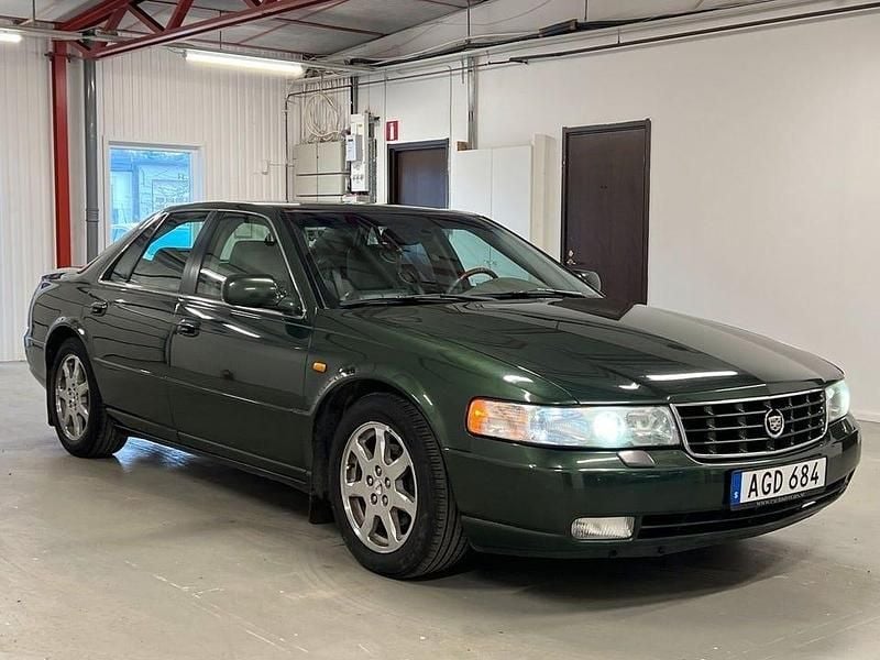 Grön Begagnad 2002 Cadillac Seville STS Sedan | 59 900 kr - Bild 1/1