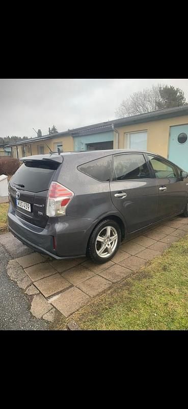 Begagnad Toyota Prius+ 136 HK (100 kW) 2015 Minibuss