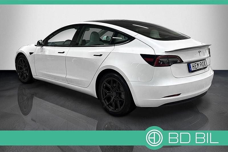 Begagnad Tesla Model 3 Performance 461 kW (627 HK) 2022 Vit Sedan