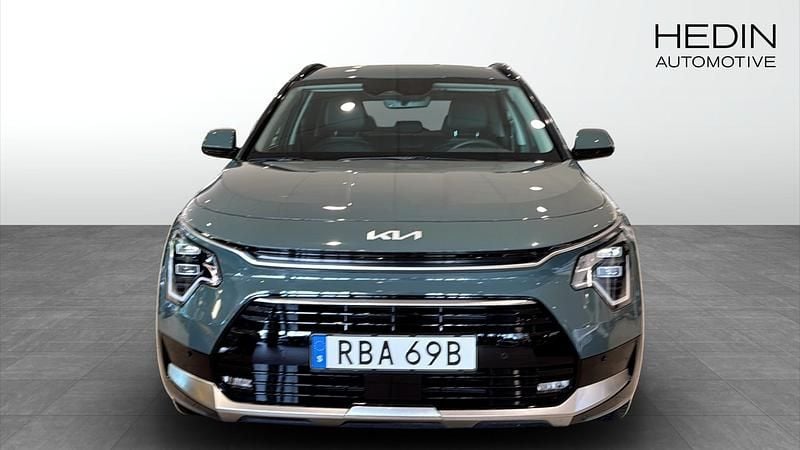 Begagnad Kia Niro Advance 2024 Svart SUV