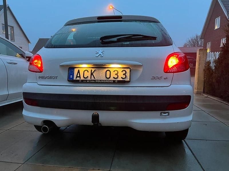 Begagnad 2010 Peugeot 206+ Halvkombi | 34 000 kr (Dyr) - Bild 1/4