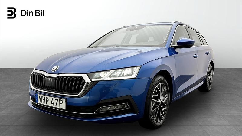 Race blue metallic Begagnad 2024 Skoda Octavia Style Kombi | 289 000 kr (Bra pris) - Bild 1/4