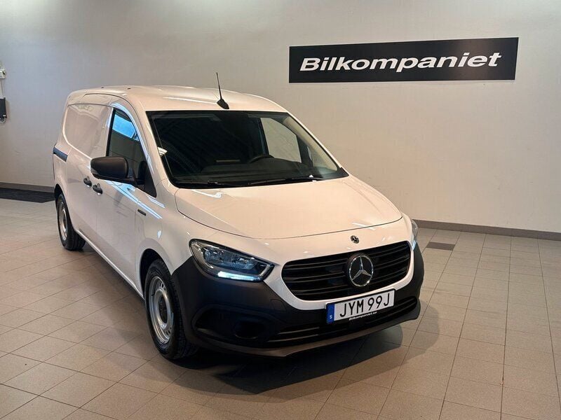 Vit Begagnad 2023 Mercedes eCitan Van | 534 638 kr (Dyr) - Bild 1/4