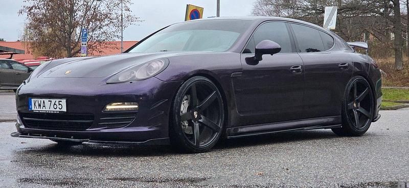 Begagnad Porsche Panamera S 400 HK (294 kW) 2010 Lila (silver) Sedan