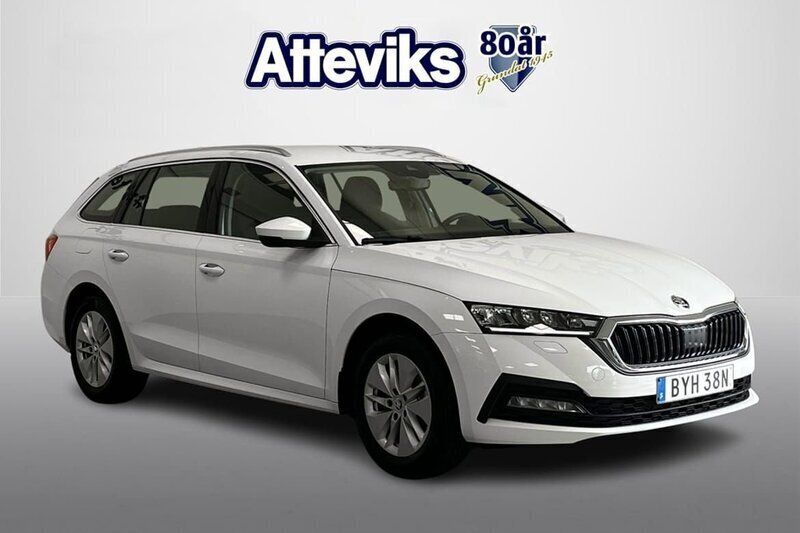 Vit Begagnad 2024 Skoda Octavia Kombi | 279 900 kr (Marknadspris) - Bild 1/4