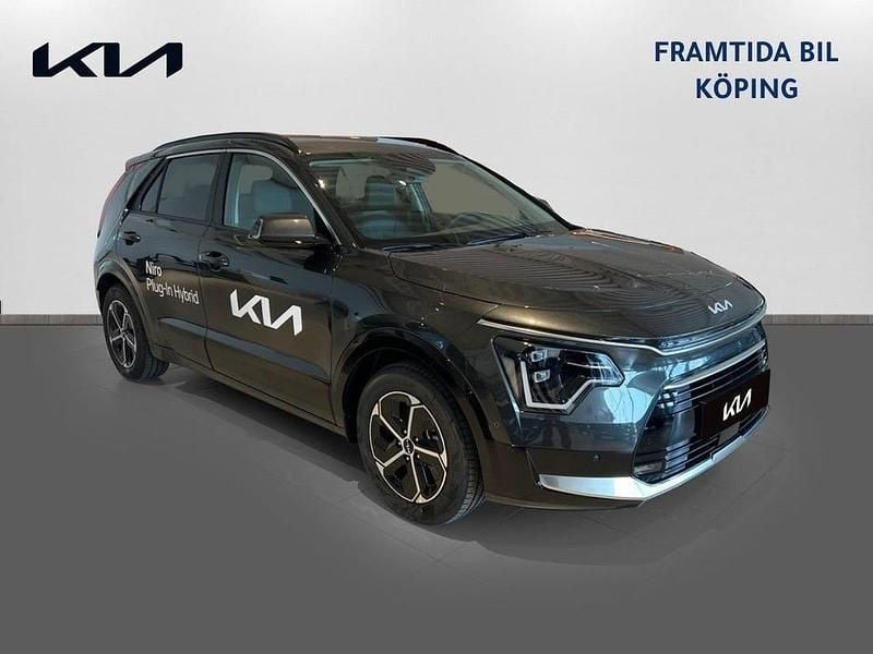 Begagnad Kia Niro Advance 184 HK (135 kW) 2023 Grå SUV