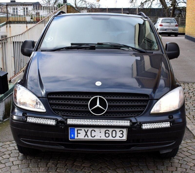 Svart Begagnad 2007 Mercedes Vito Minibuss | 32 800 kr (Bra pris) - Bild 1/4