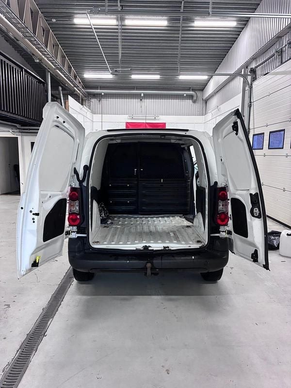 Begagnad Citroën Berlingo 75 HK (55 kW) 2013 Minibuss
